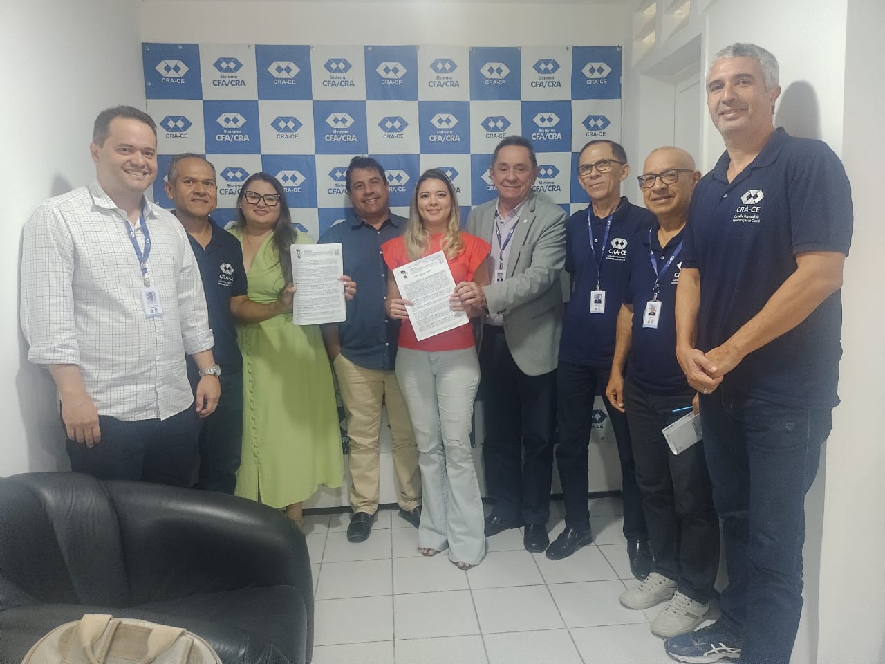 CRA-CE se reúne com Sindscoce e garante ganhos aos servidores